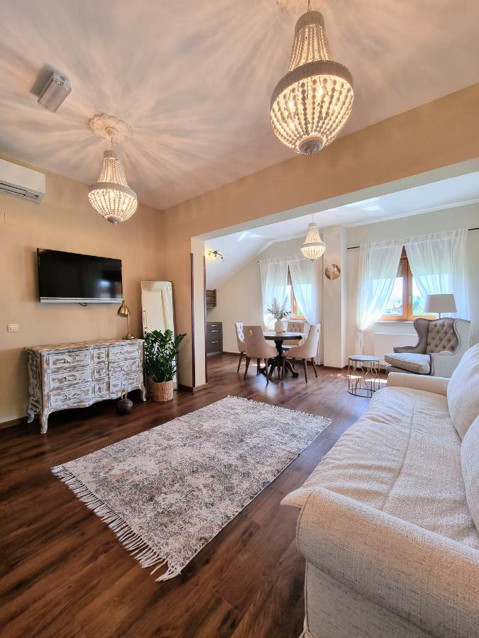 Zrinka House Hotel กราโบวาซ ภายนอก รูปภาพ