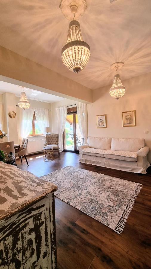 Zrinka House Hotel กราโบวาซ ภายนอก รูปภาพ