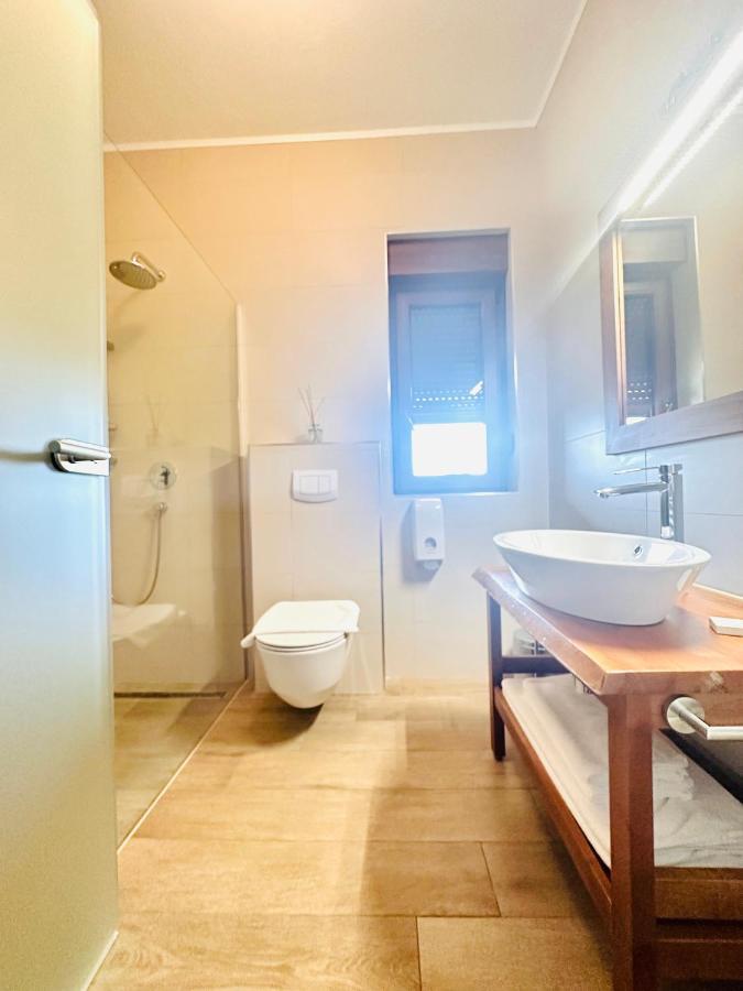 Zrinka House Hotel กราโบวาซ ภายนอก รูปภาพ